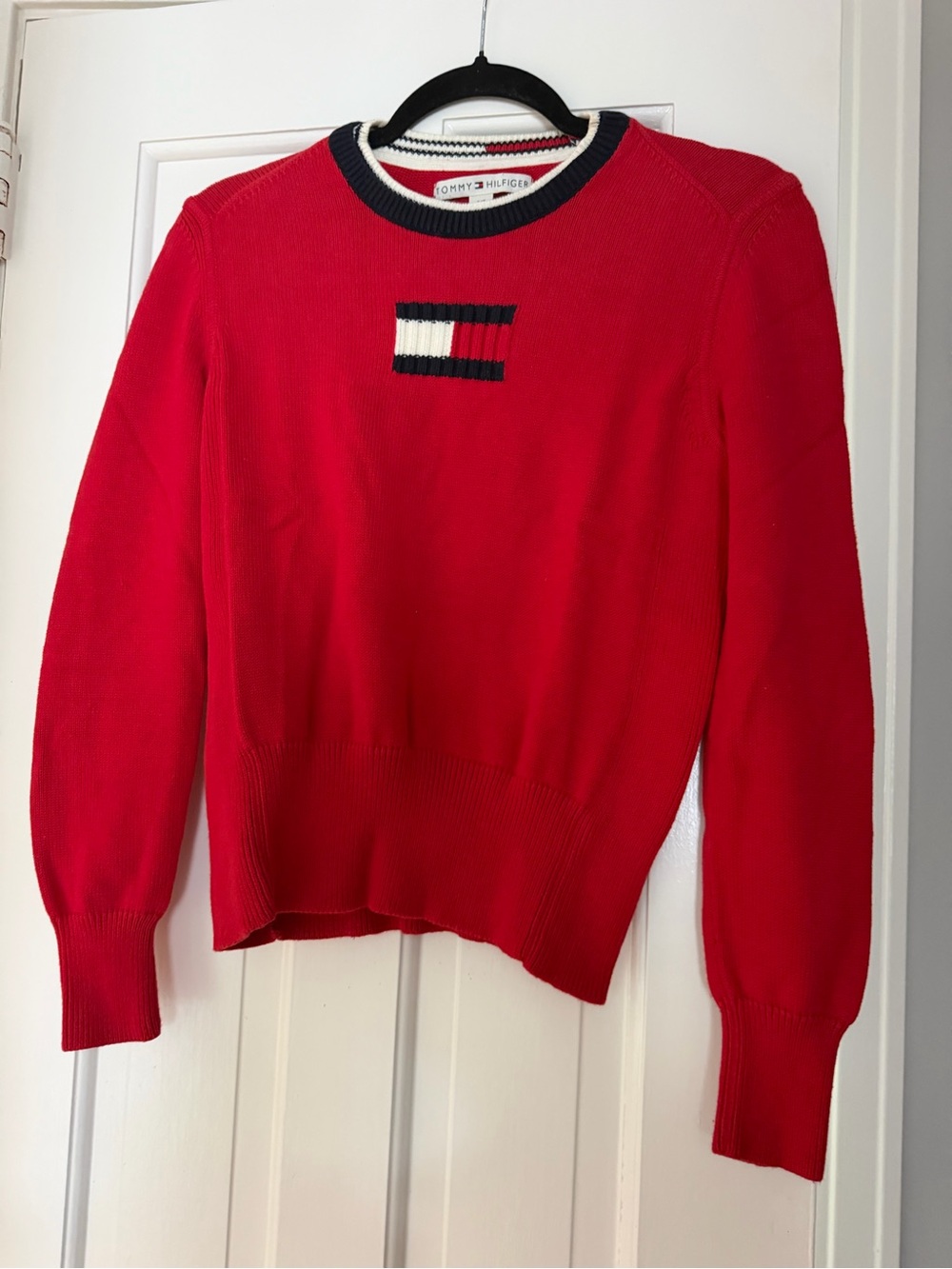 Tommy Hilfiger Red Crewneck Sweater with Flag Motif USA small
